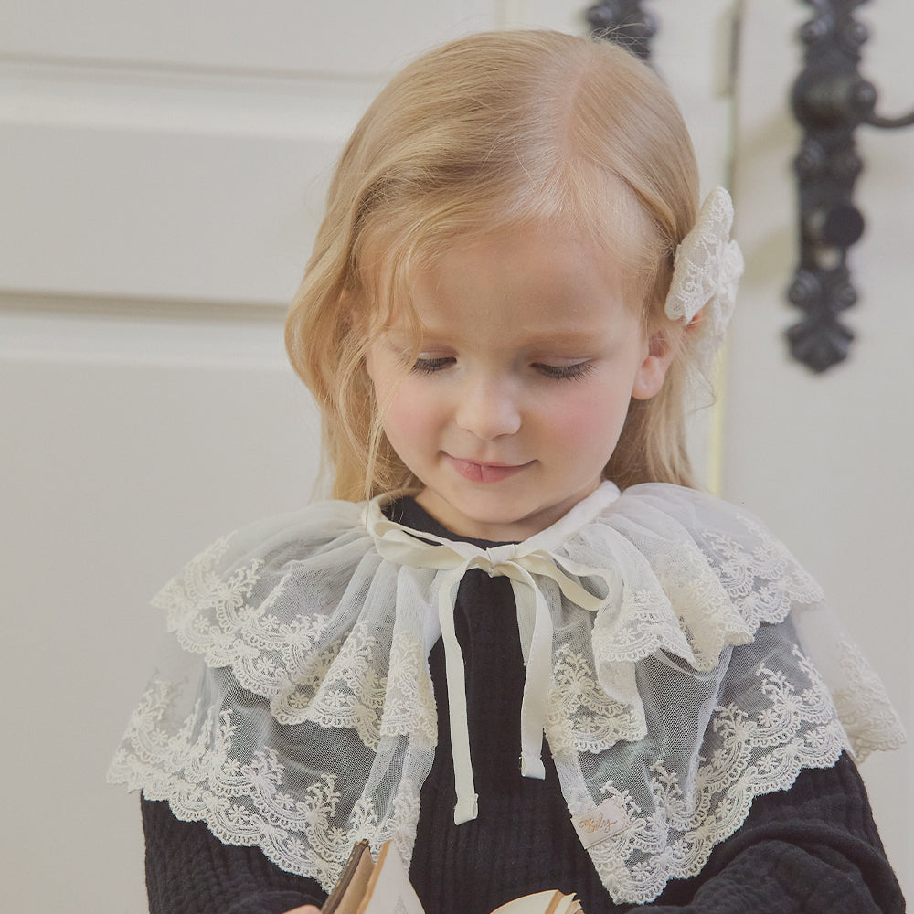 ANNA LACE CAPE
