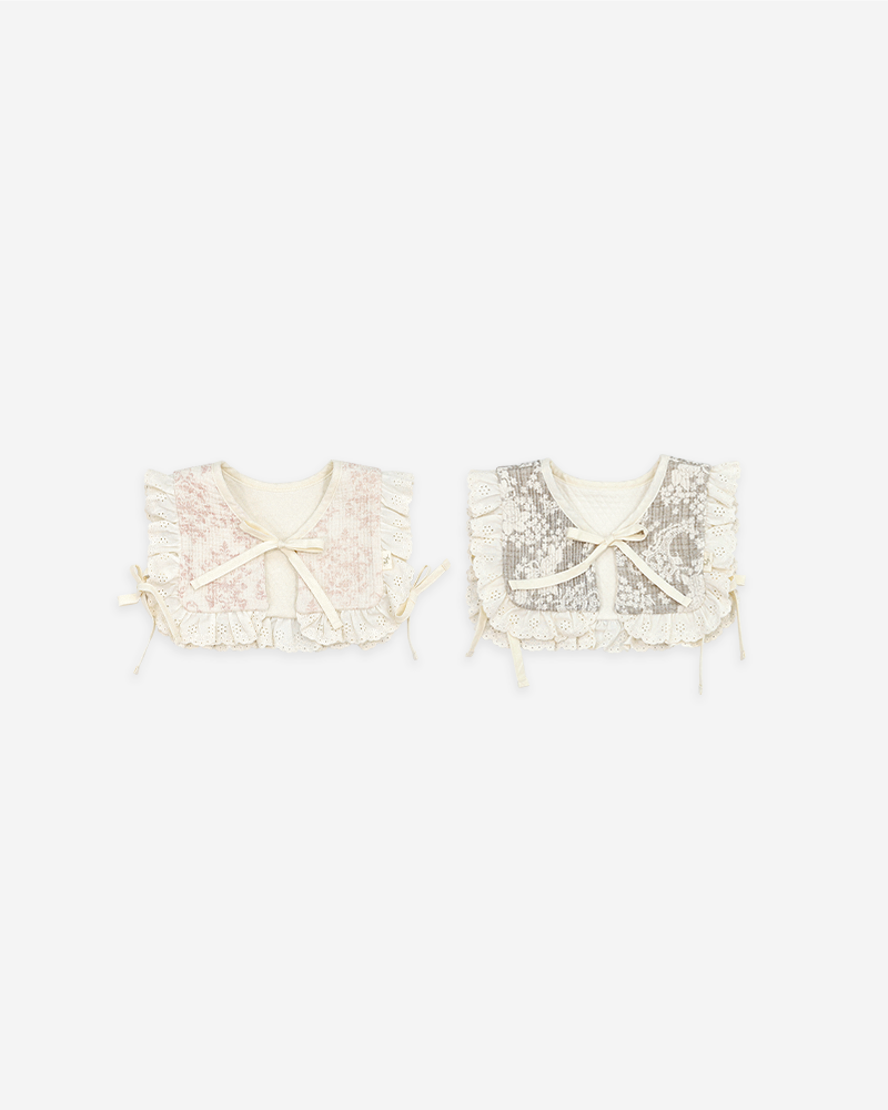 Emma organic frilled bib