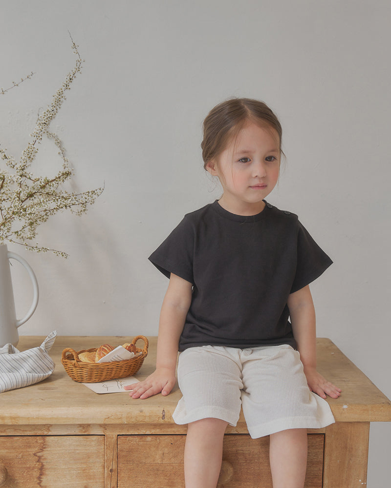 Serise T-Shirt-Ivory, Black