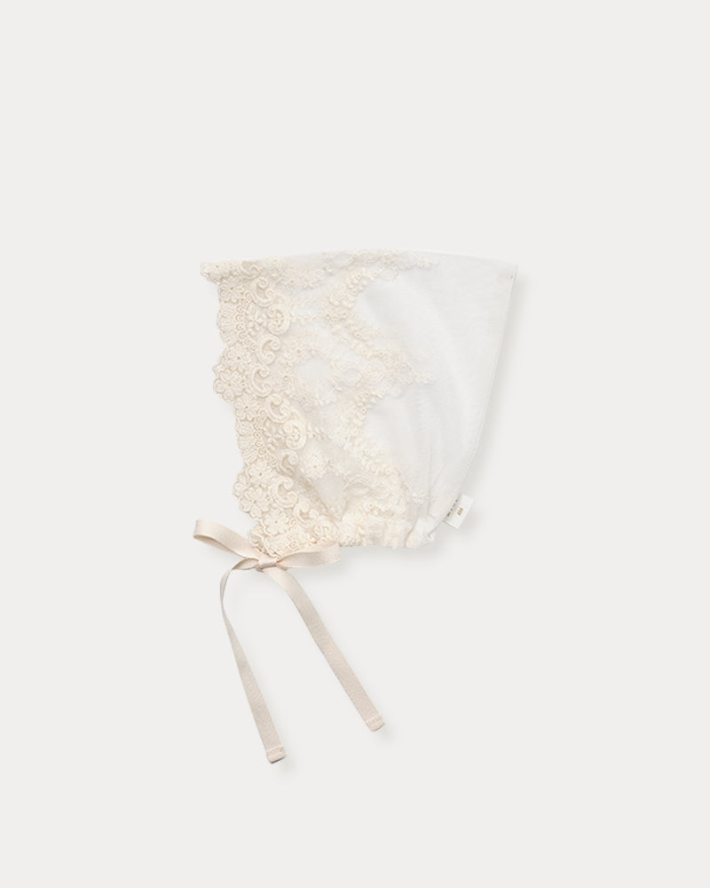 Esther Lace Bonnet