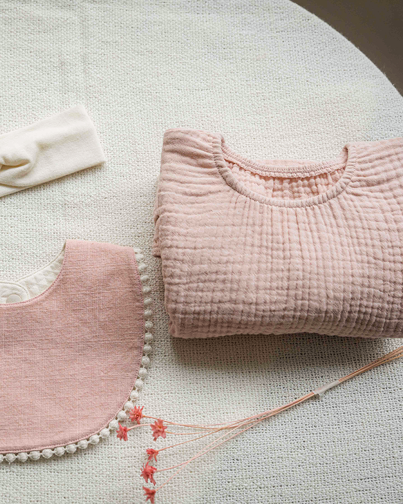 Cream bodysuit-strawberry