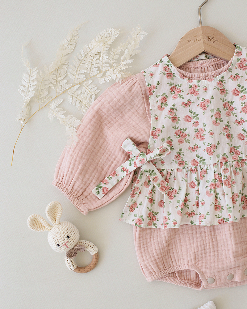 Cream bodysuit-strawberry