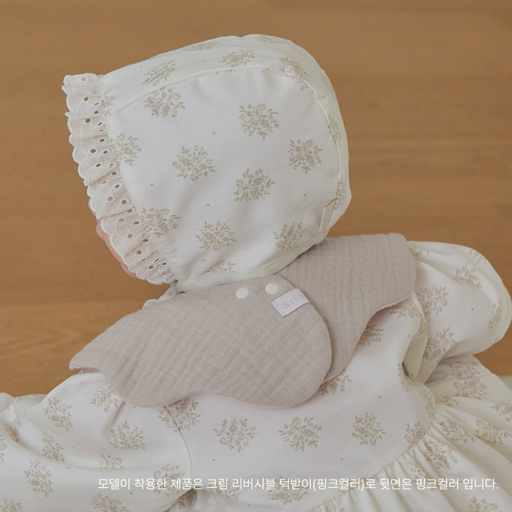 CREAM REVERSIBLE BIB