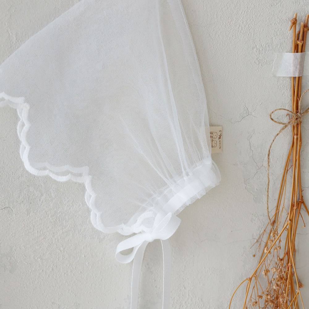TINKERBELL LACE BONNET